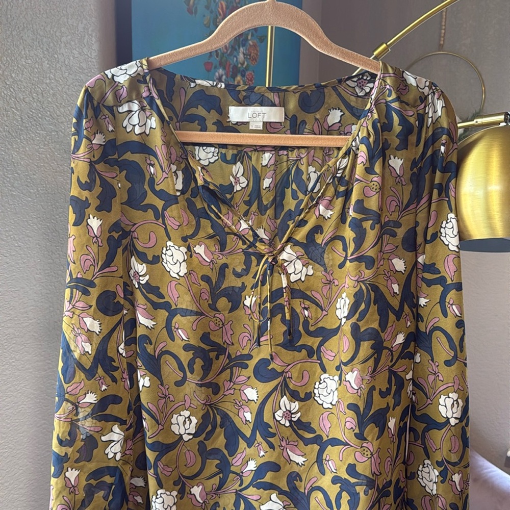 Ann Taylor Loft Flower Blouse